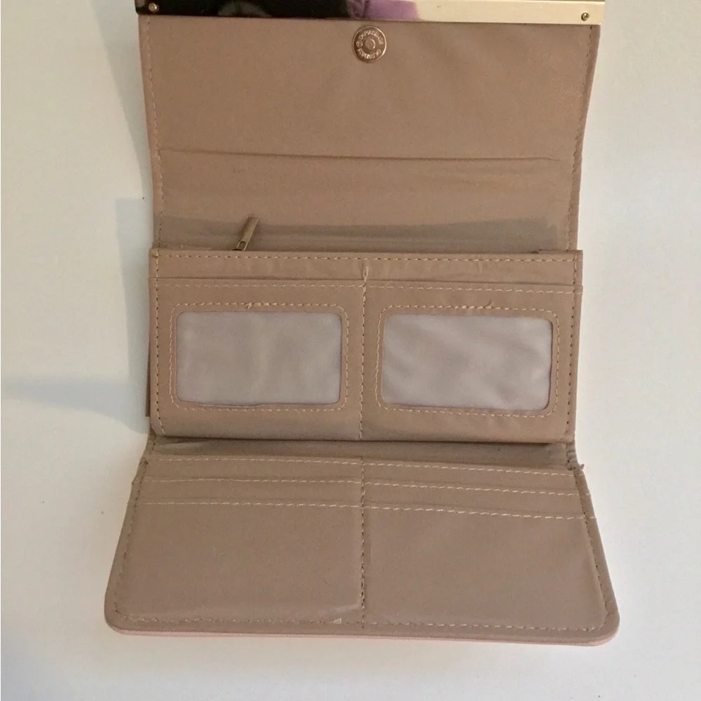 Women's Pink Accent Wallet Clutch